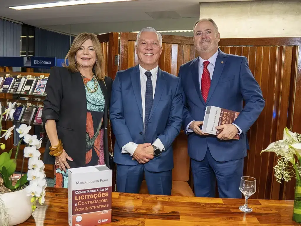 Lançamento da obra Comentários à Lei de Licitações e Contratações Administrativas - 3ª edição - no STF